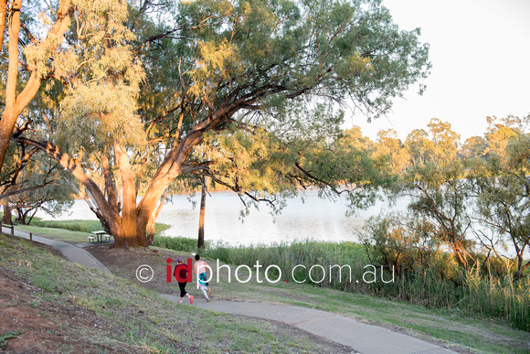 Recreation on the banks of the Balonne River, St Geroge